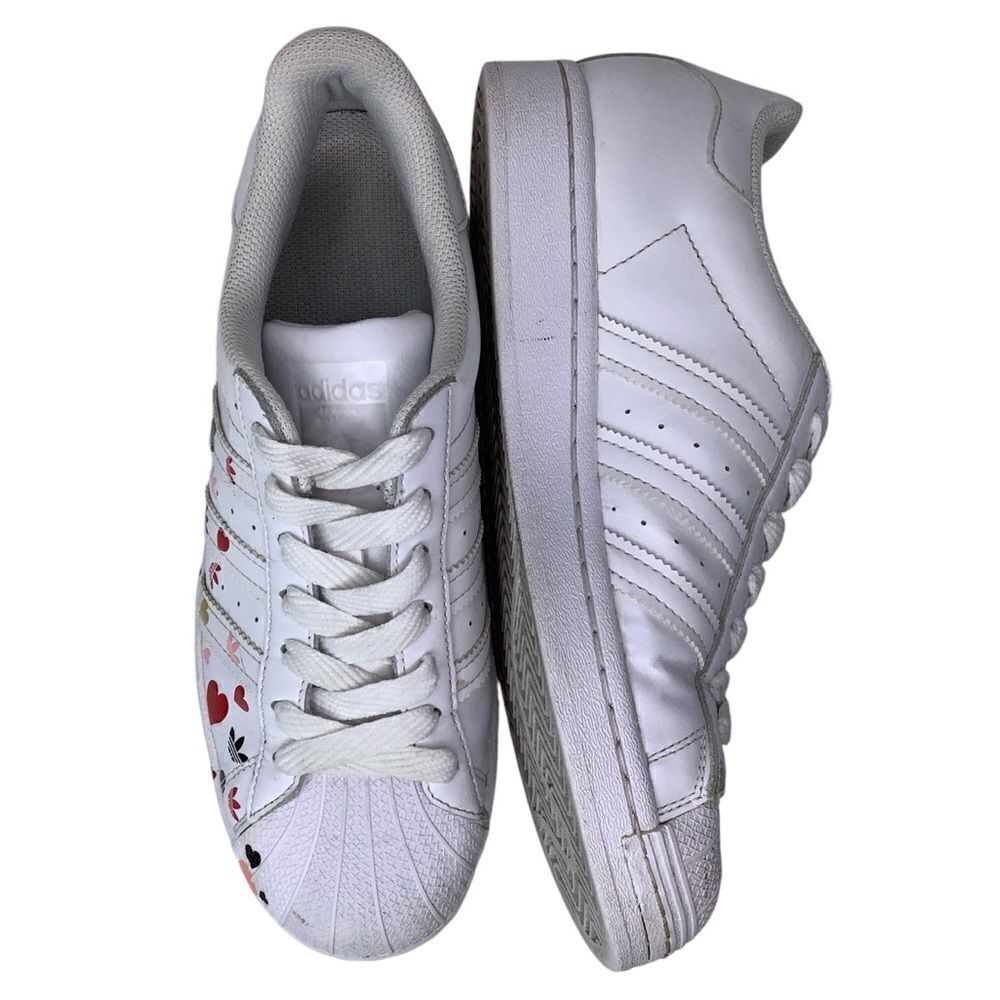 Adidas Originals Superstar White Valentine Day Hearts Women’s Sneaker Shoes Sz 8